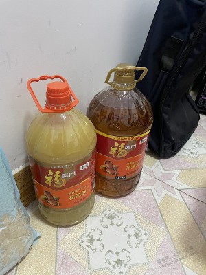 天猫买的花生油怎么这样子